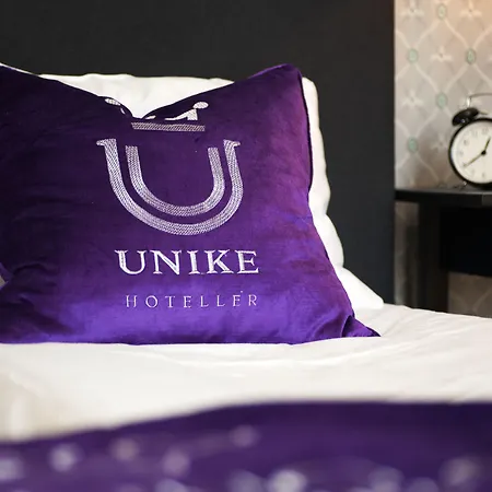 Kong Carl - Unike 4* 산데피요르드