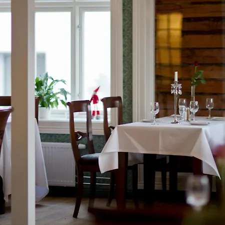 Kong Carl - Unike 4*