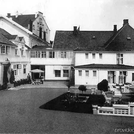 Kong Carl - Unike 4*