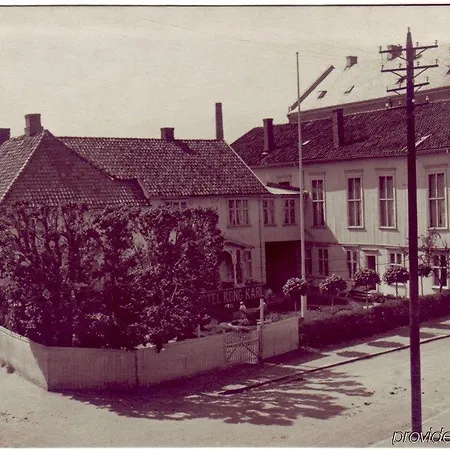 Kong Carl - Unike Hotell